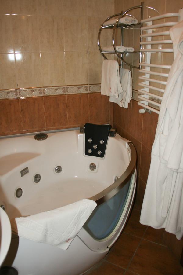 Novovolyns'k Don Kihot Hotel חדר תמונה